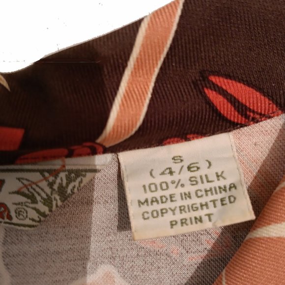 Tommy Bahama Black with Orange and Red Flowers100% Silk Size Small - Picture 5 of 6